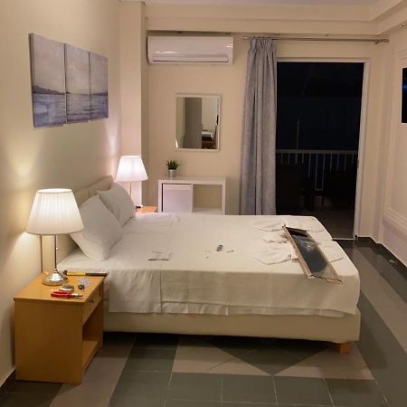 Dina Apartment Ateny Zewnętrze zdjęcie